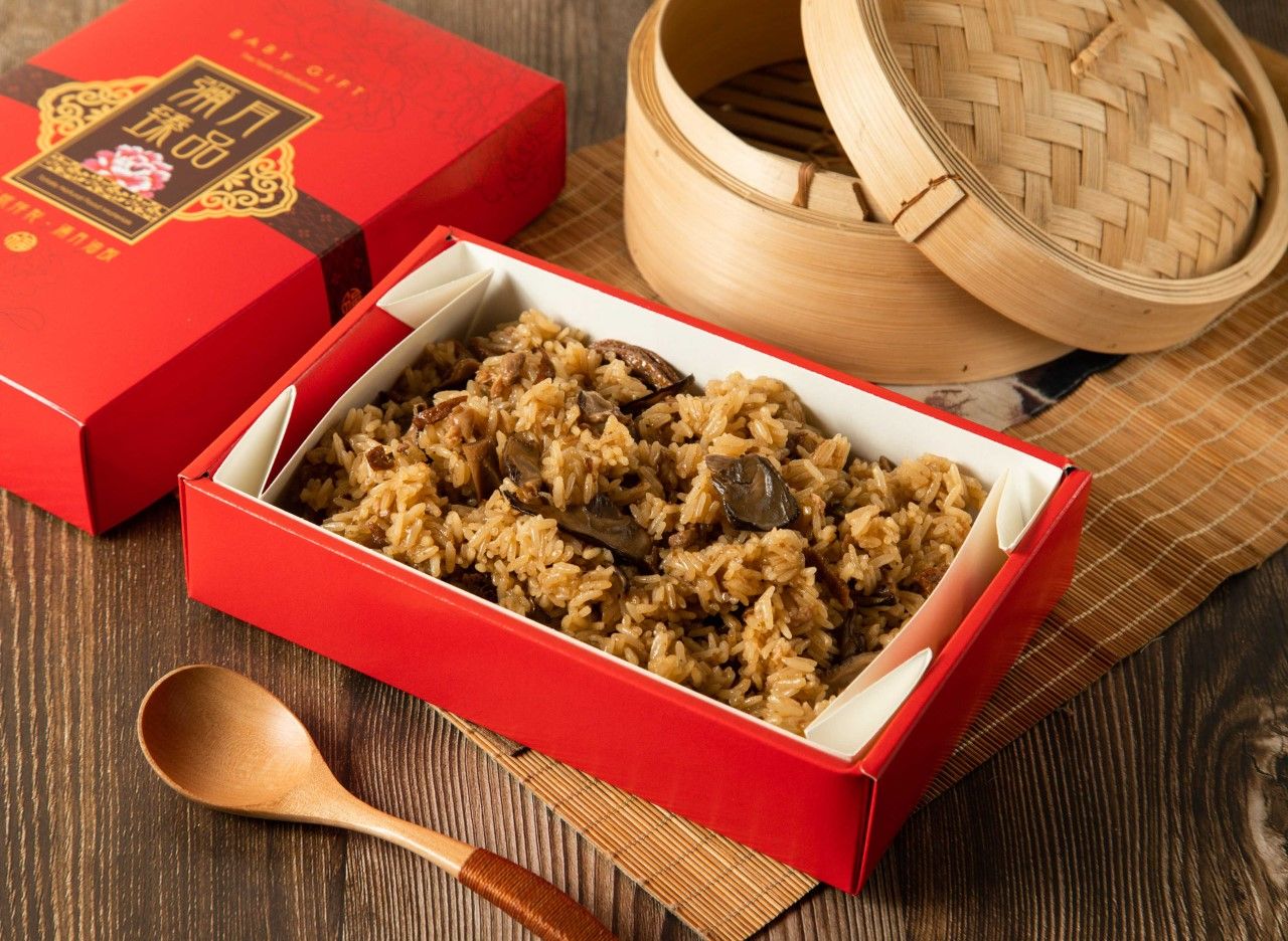 善田彌月油飯（600公克-真空袋裝）含彌月盒及手提袋