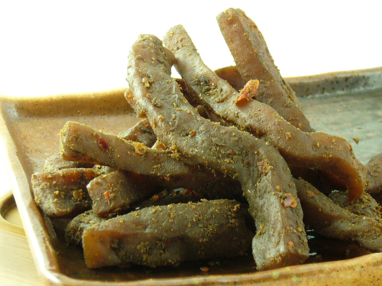 豆乾類 ~ 黃金香辣條（素食可） / H10