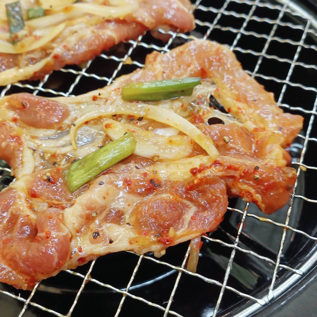 遇貴人健康料理【秘製梅花豬肉片系列】